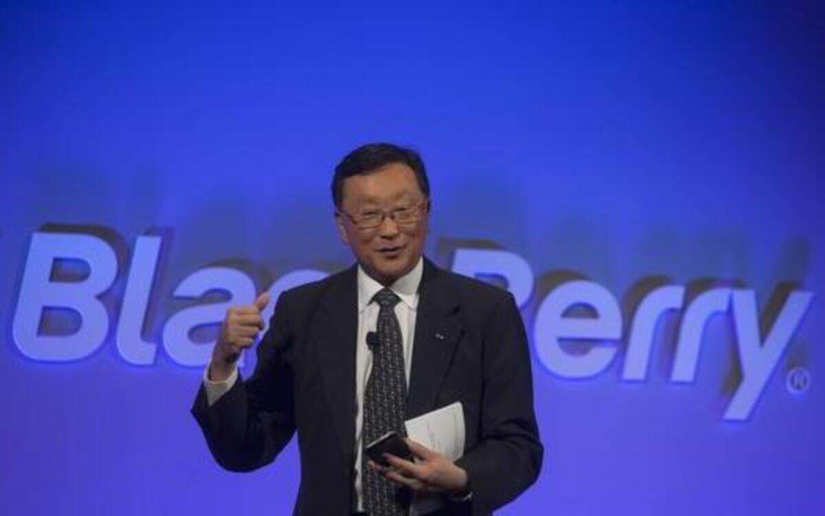 
The emergence of the old devices as a haven for Sony executives has served as a free advertisement of sorts and bolstered BlackBerry chief executive officer John Chen’s focus on security to win government and business customers.
