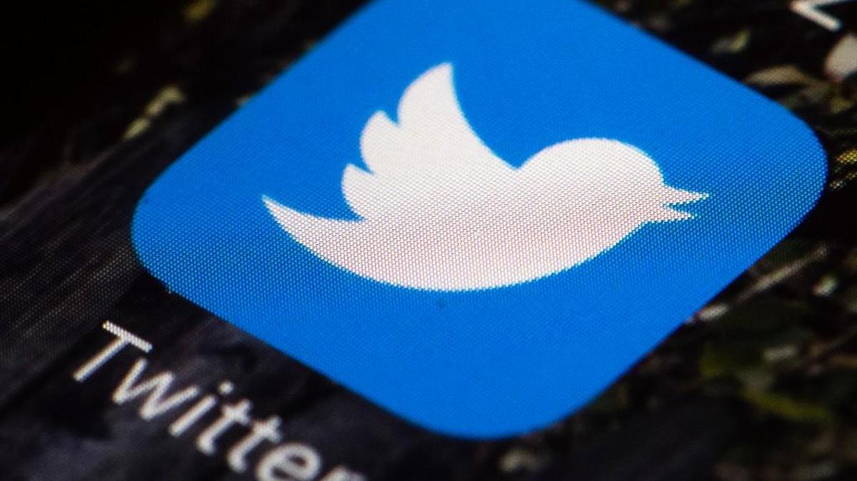 This Wednesday, April 26, 2017, photo shows the Twitter icon on a mobile phone, in Philadelphia. There is evidence Twitter may be testing an edit feature for tweets.