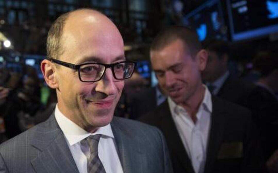
Twitter CEO Dick Costolo (center) and Twitter co-founder Jack Dorsey (right)
