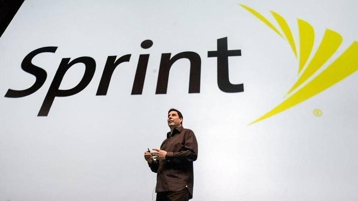 Sprint CEO Marcelo Claure turned to Twitter to defend the company’s performance under his leadership and to recognize the efforts of employees