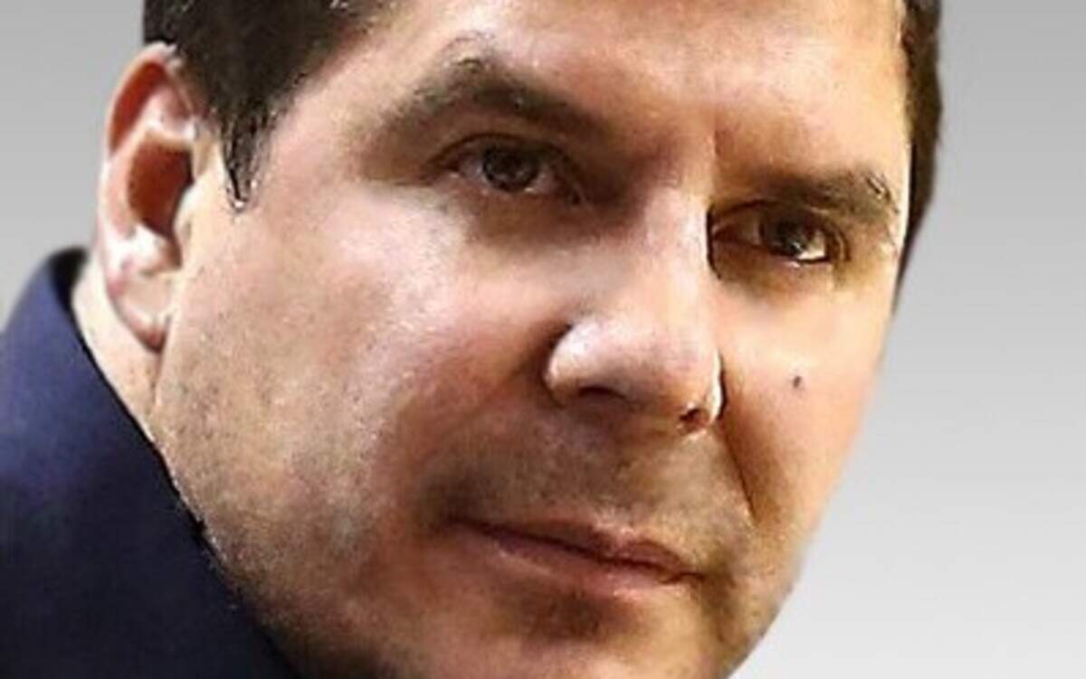 
New incentive pay goals at Sprint offer a $24 million “target opportunity” over the next two years for new CEO Marcelo Claure.
