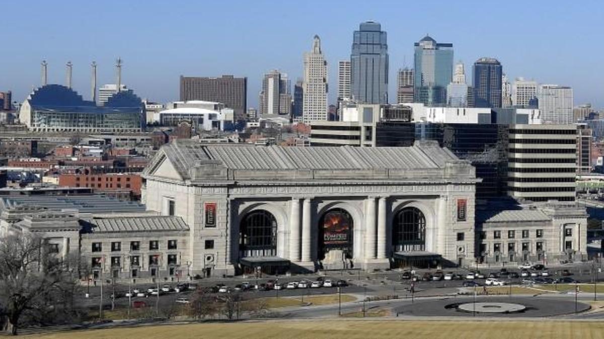 A new report suggests a strong tech sector in Kansas City needs more high-skill workers.
