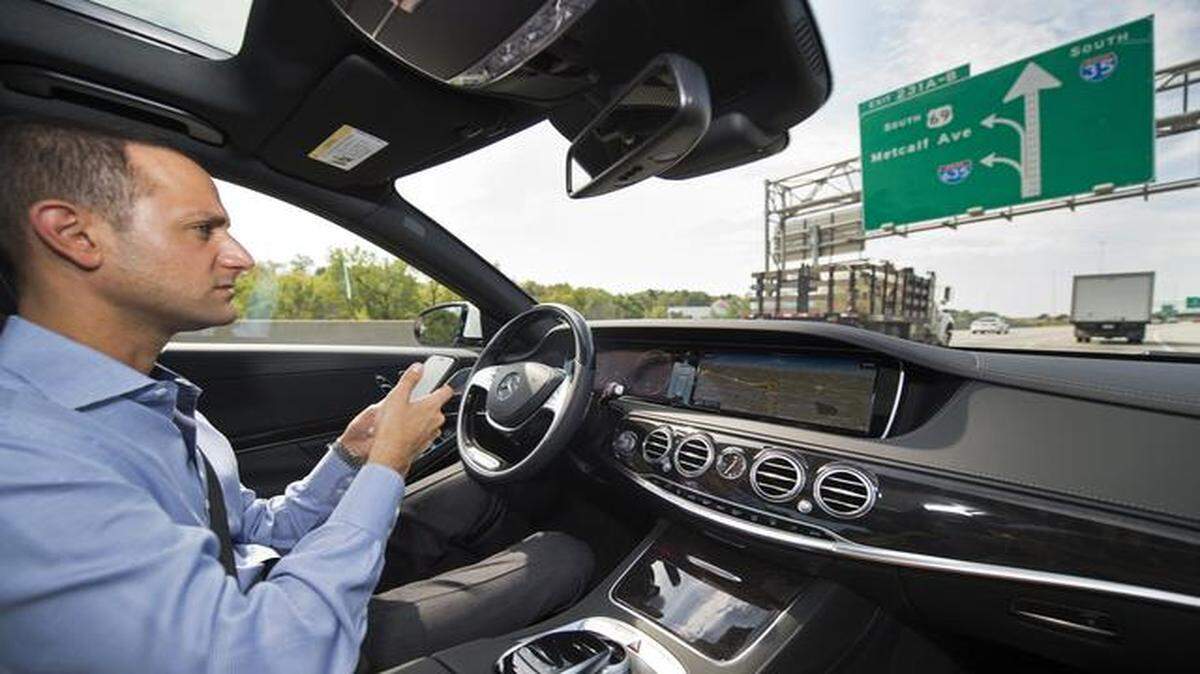 
Chuck O'Brien, who manages Mercedes-Benz sales at Aristocrat Motors in Merriam, drives a 2015 Mercedes-Benz S550 equipped with “driver assistance” that doesn't require him to watch the road. The car retails for about $119,000.
