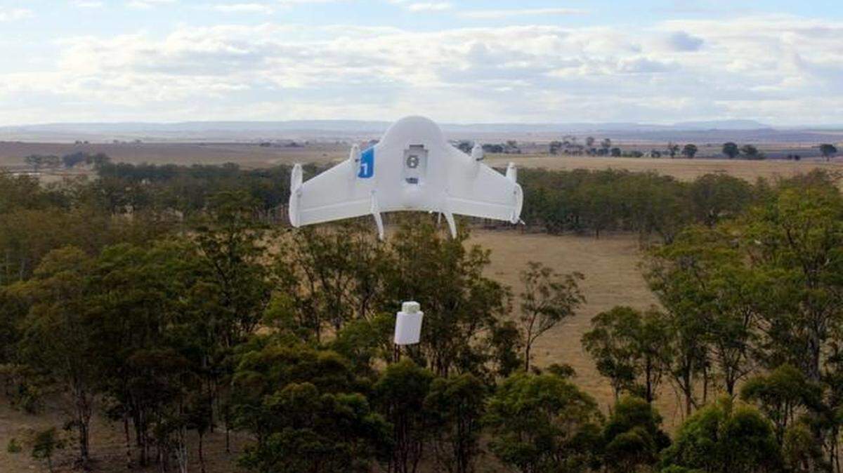 
Google has announced Project Wing, a plan to deliver items with drones. It would put the company in direct competition with Amazon.com, which announced a similar initiative last year. In a test, a Project Wing drone delivered a package. 
