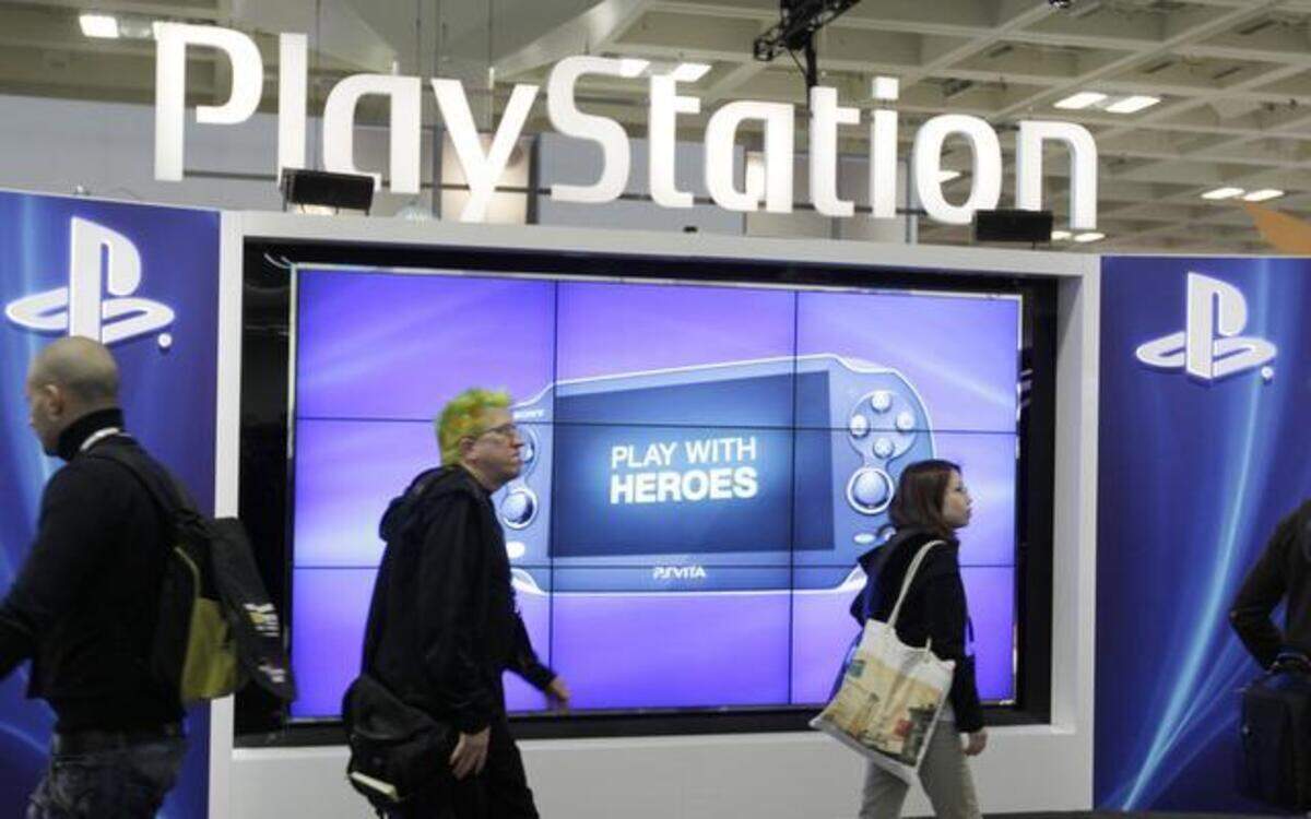 
The attack on the Sony and Microsoft gaming networks comes after a recent hacking of Sony Pictures’ computer network that law enforcement officials have linked to North Korea. There is no current evidence that the game system attack and the earlier hacking are connected.
