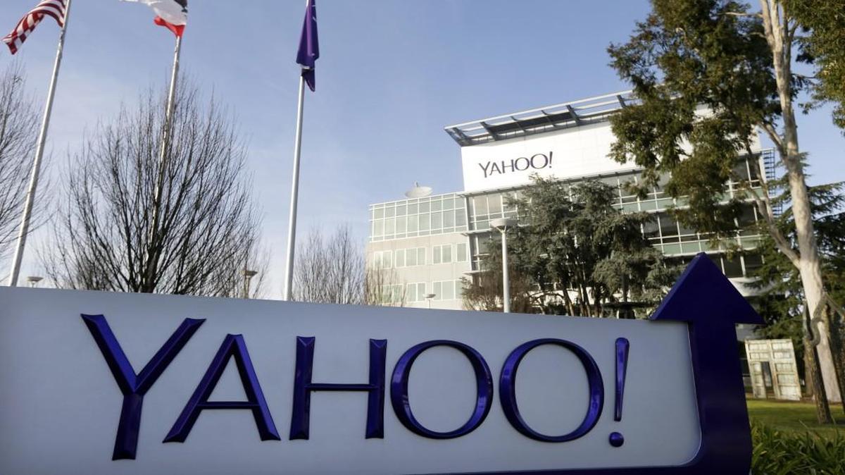 The plaintiffs accused Yahoo of sending them automated “welcome” messages when other users sent them separate messages via the Yahoo Messenger service.