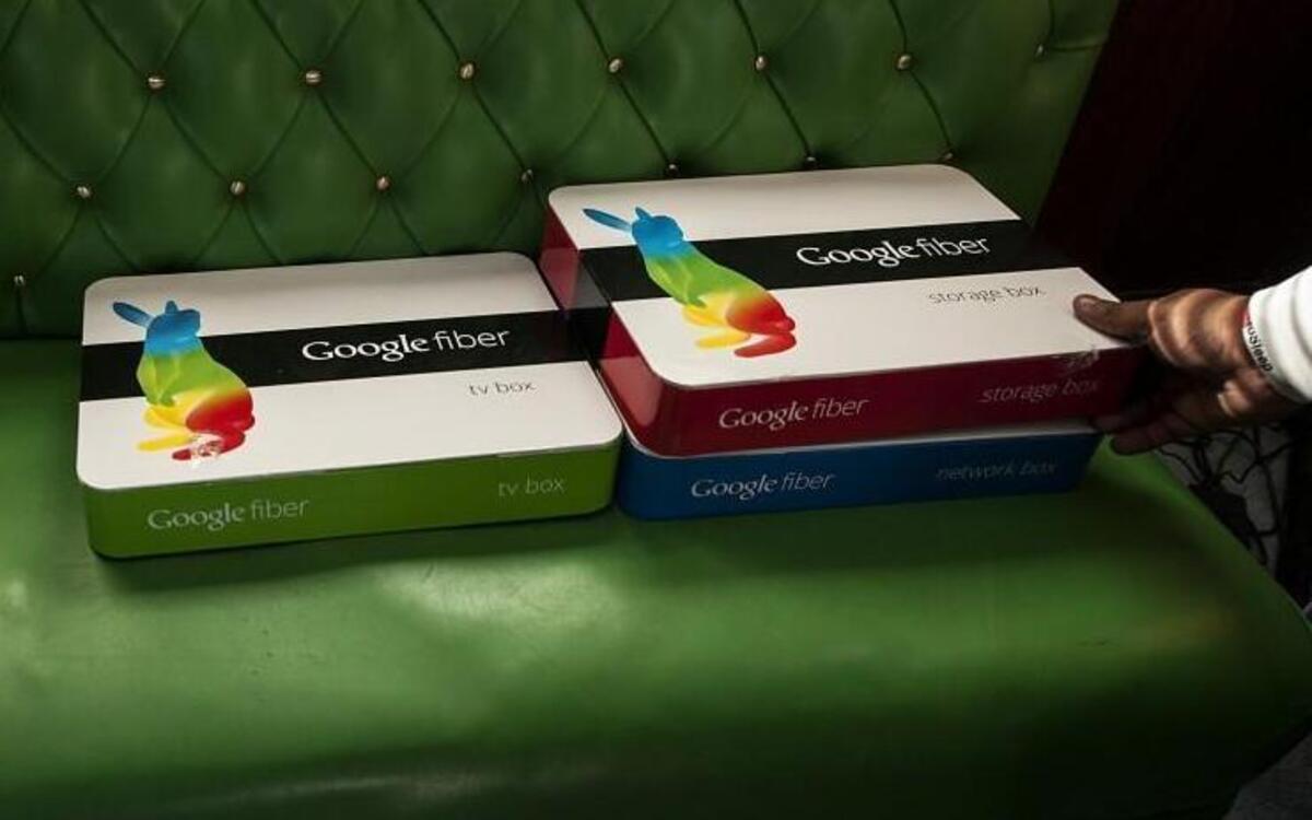 Google Fiber service will come with an extra box for customers who want to bundle it with a landline-style phone.