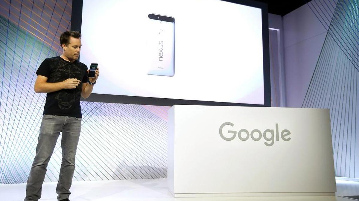 
Dave Burke, vice president of engineering at Google, spoke about the new Google Nexus 6P during an event on Tuesday in San Francisco.
