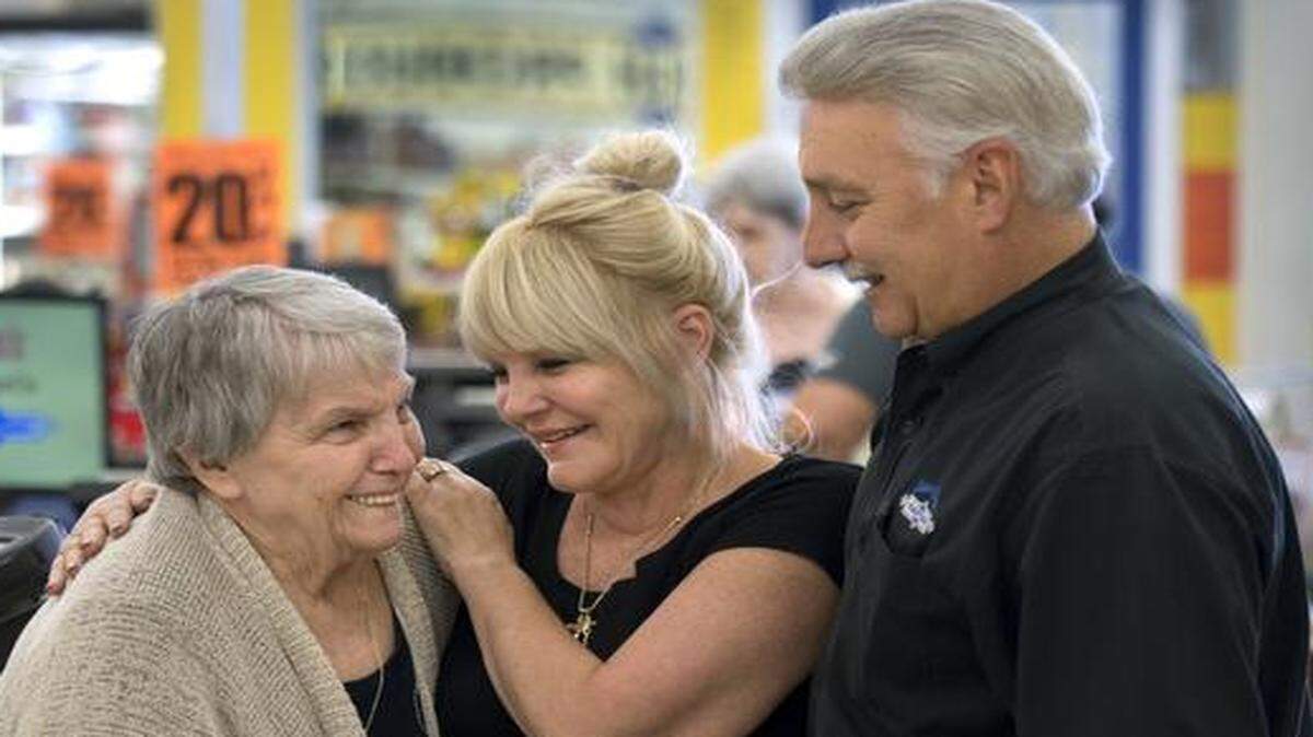 
Lipari Brothers Thriftway’s Pam (center) and John Lipari have depended on employee Mary Allen since she started there in 1968.
