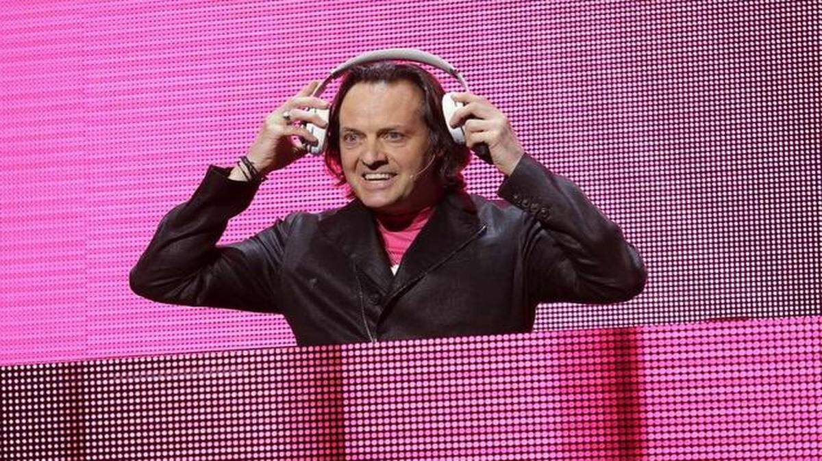 
T-Mobile CEO John Legere has second thoughts about his summer prediction that his company would end 2014 with more subscribers than Sprint.
