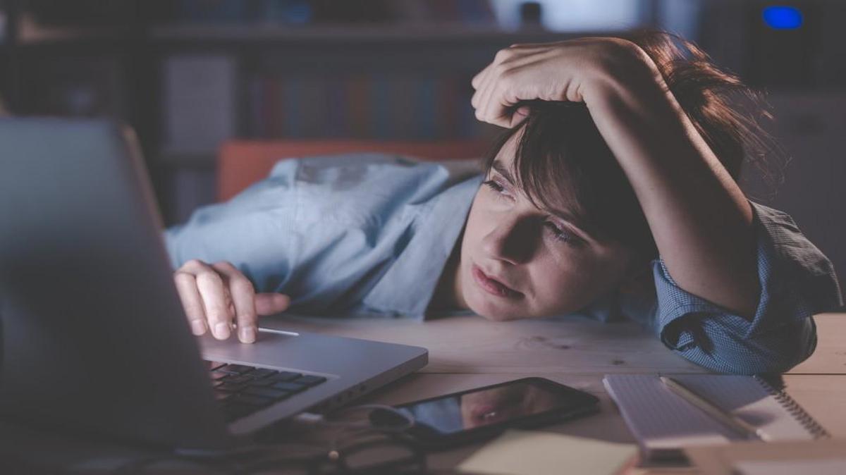 Working from home lends itself to more flexible hours — but that’s not always a good thing.