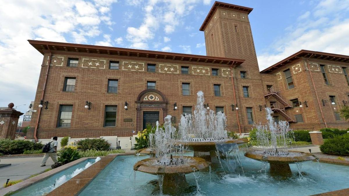 The Kansas City Star won the Gold Cup for large daily newspapers with 17 first-place awards at the Missouri Press Association Convention Saturday in Springfield.
