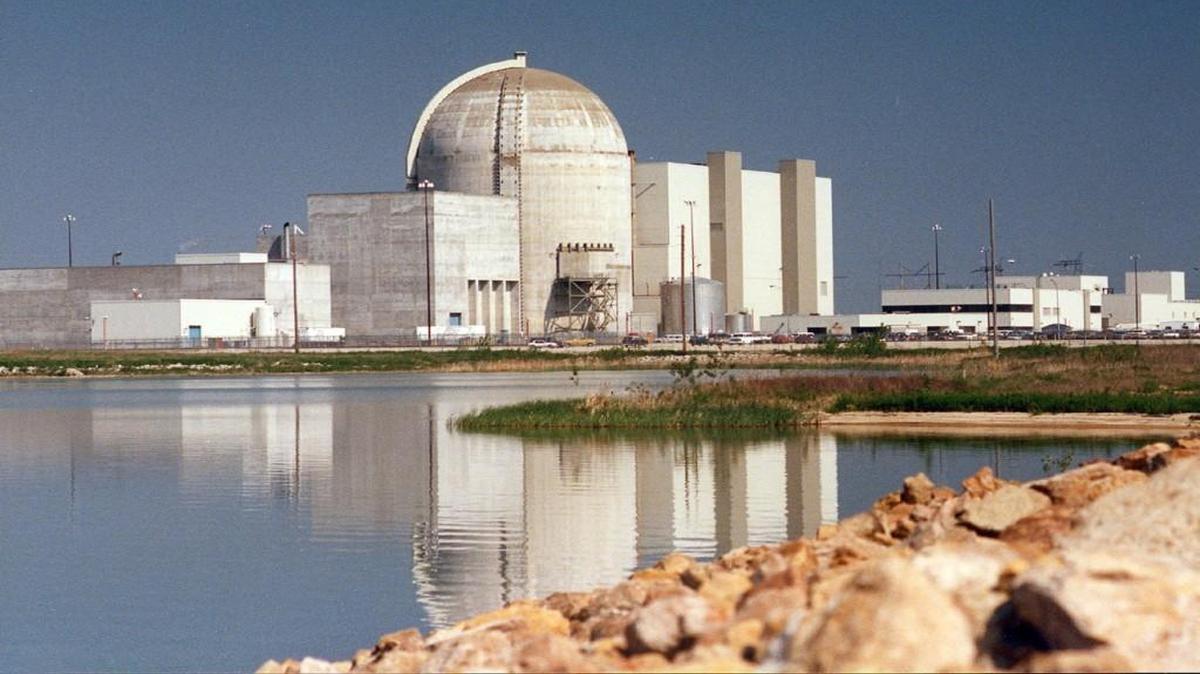 Higher expenses at the Wolf Creek nuclear plant were one factor cutting into profits, Great Plains Energy said.