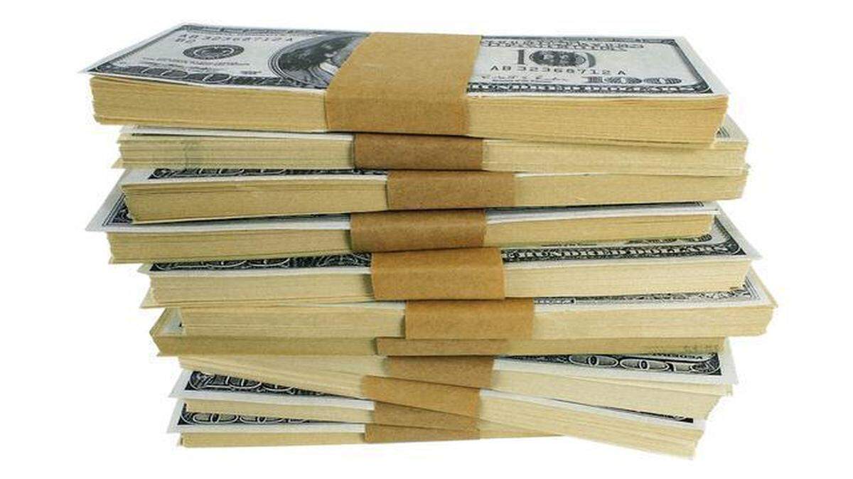 
The pay gap is larger in Kansas, where women make 77.8 cents for each dollar men make versus 79.1 cents in Missouri.
