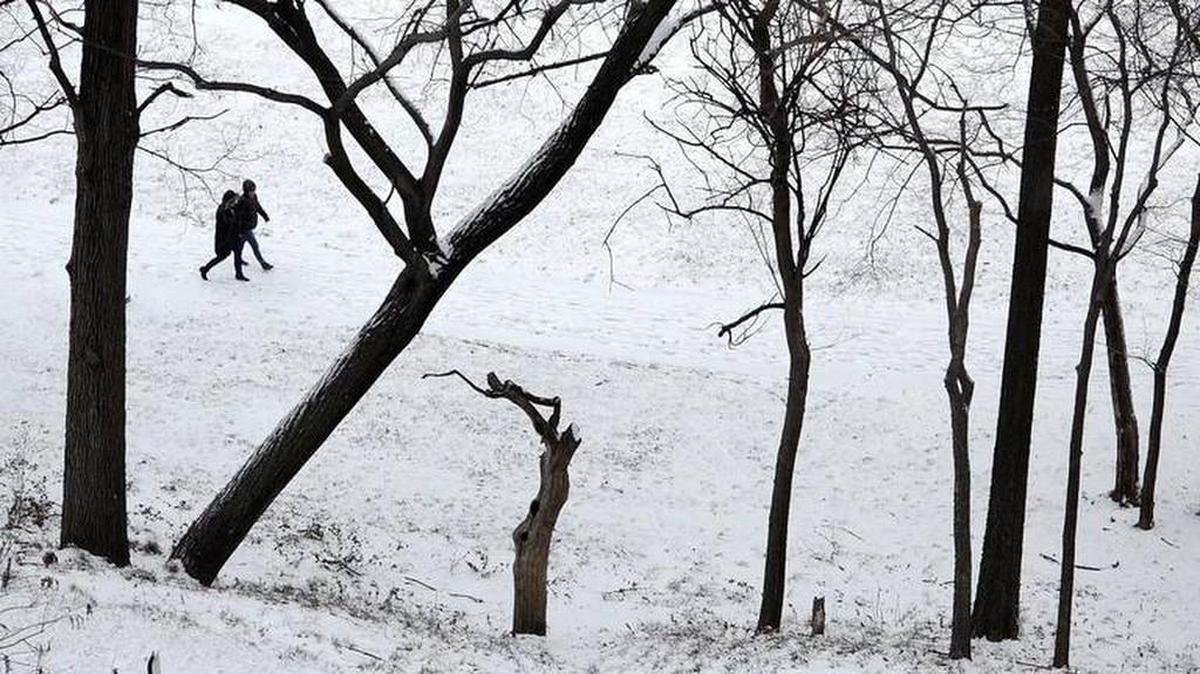 A brief wintry mix is possible for the metro area beginning Thursday morning, followed by afternoon snow, according to the National Weather Service in Pleasant Hill.