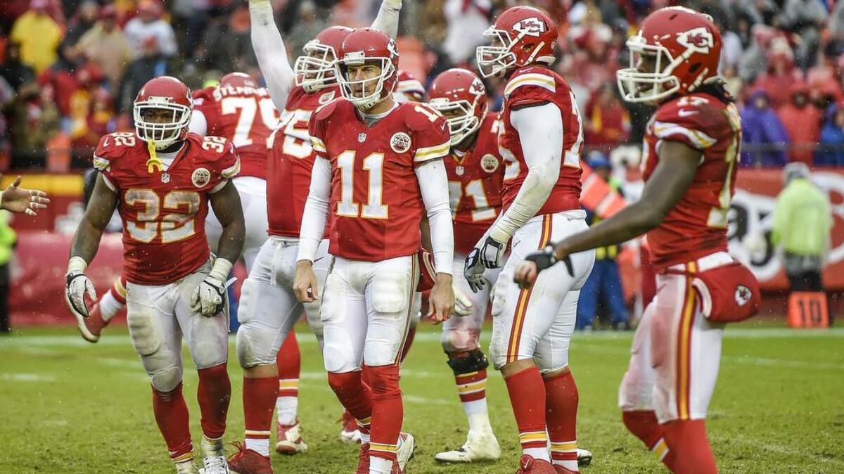 The Kansas City Chiefs offense celebrated after running out the clock in the fourth quarter during the 30-22 win over the Buffalo Bills on Sunday, November 29, 2015 at Arrowhead Stadium in Kansas City, Mo.
