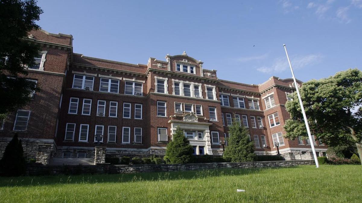 
Westport High School
