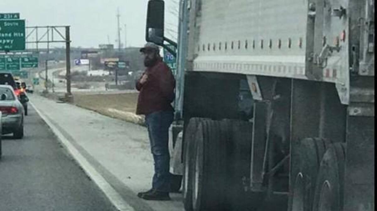 “For that moment, everything about my grandfather about his legacy and life was important,” Kristen Collins said after a Missouri veteran’s kind gesture toward her family.