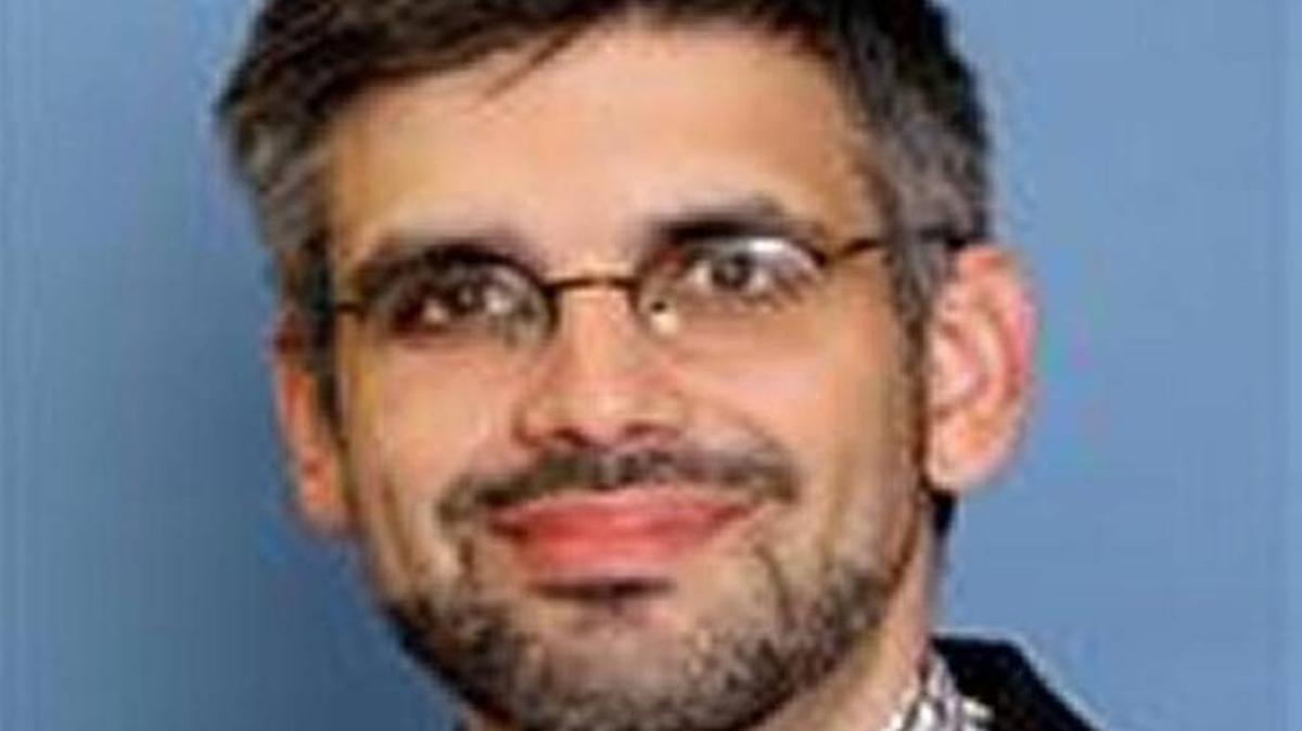Dan Osman, the Hickman Mills School Board member who announced he wanted to serve the Missouri district even after moving to Kansas, resigned under fire on Wednesday.