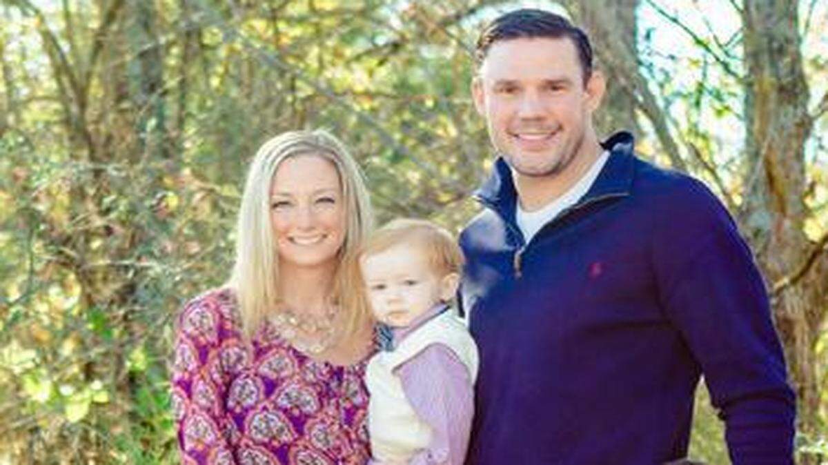 
Mark Selbee drowned Saturday in Hillsdale Lake. He is survived by his wife, Amy Selbee, and their children, Easton, Ellie Brooke and Hudson.
