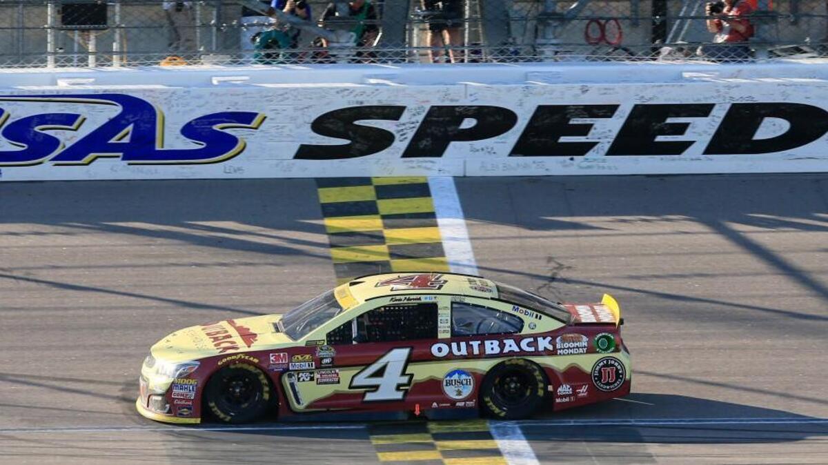 A pavement resurfacing project in downtown Kansas City the weekend of May 13-14 could affect those staying in the downtown area and those headed through downtown to the races this weekend at Kansas Speedway.