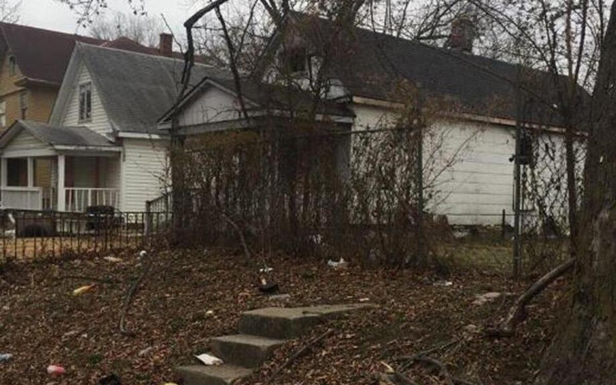 Jackson County Prosecutor Jean Peters Baker has announced she will host a neighborhood cleanup event Wednesday at noon at 23rd Street and Denver Avenue.