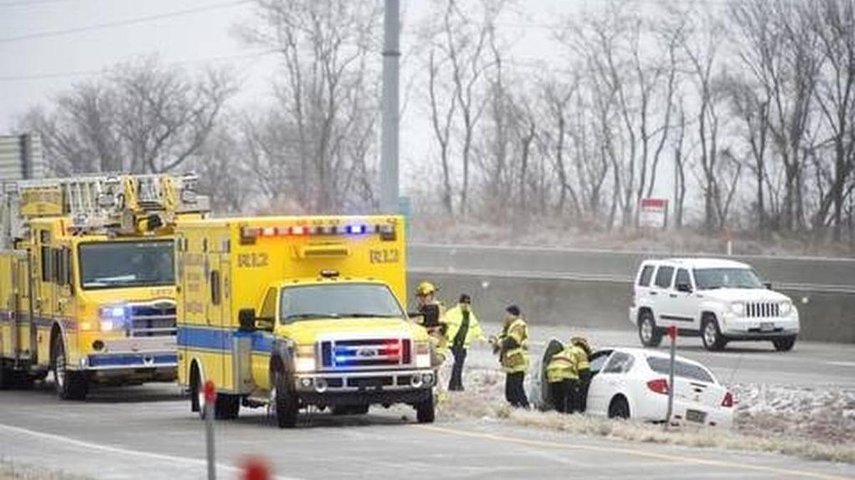 Drivers found the highways mostly clear for Tuesday’s morning rush hour, but re-freezing has made ramps, city streets slick. On Monday, the winter weather conditions were continuously changing Monday as temperatures dropped while rain changed to sleet in Lee’s Summit. A vehicle went off the road as Missouri Highway Patrol and other emergency personnel responded near 470 Highway Eastbound and Prior Road in Lee’s Summit.