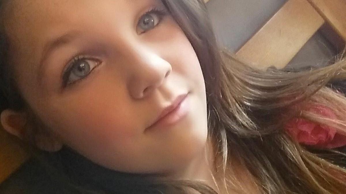 Police are searching for 11-year-old Ashlee Strobel who reportedly ran away from the Antioch Middle School in Kansas City, North, Tuesday.