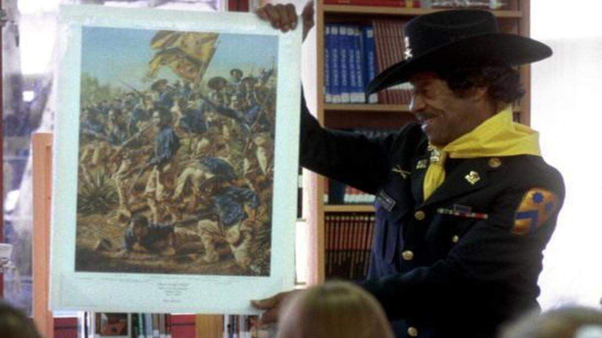 
In 1999, James G. Madison told eighth-graders at Hocker Grove Middle School in Shawnee about the Buffalo Soldiers. Madison was a frequent local resource for information about the Buffalo Soldiers.
