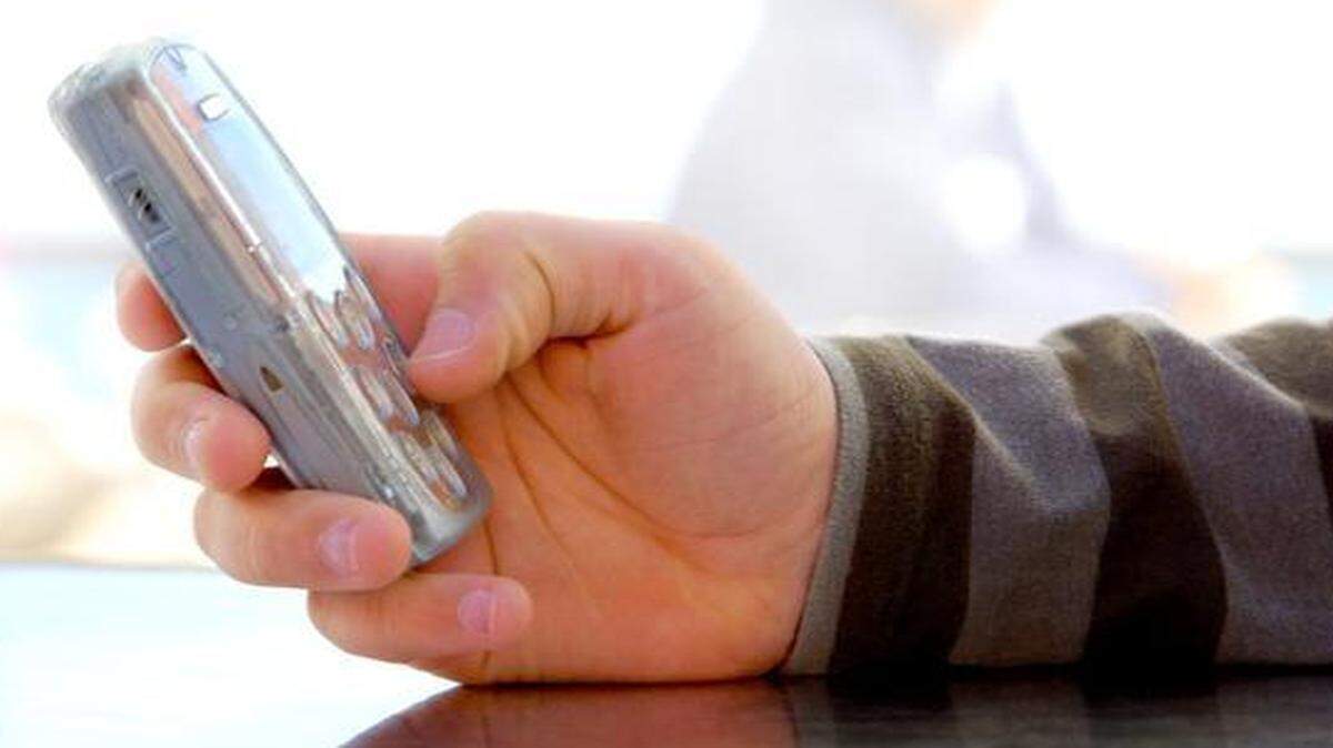 
Thumb, thumb, menu, SEND.
