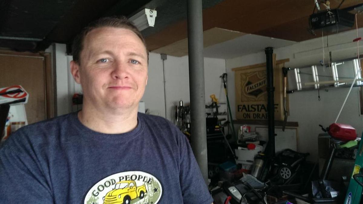 
John Lynn saw a man burst into his home in the 600 block of East 65th Terrace on Saturday. The intruder said, “Give me your car keys. I’ve got a gun.” 

