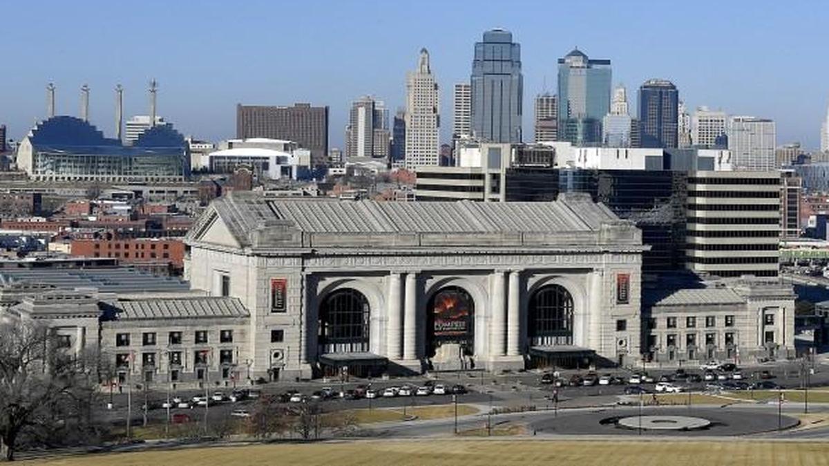 Kansas City saw unseasonably warm, but not record, temperatures on Saturday.
