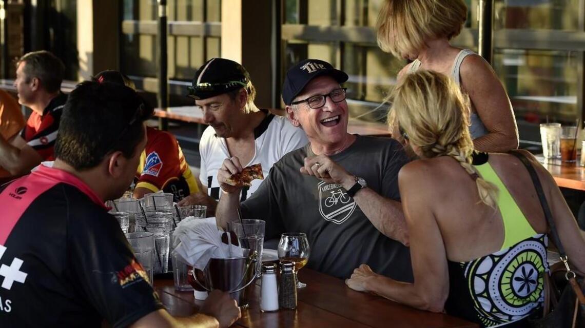 Johnson County entertainment restaurant closes after 12 years. ‘Deeply grateful’