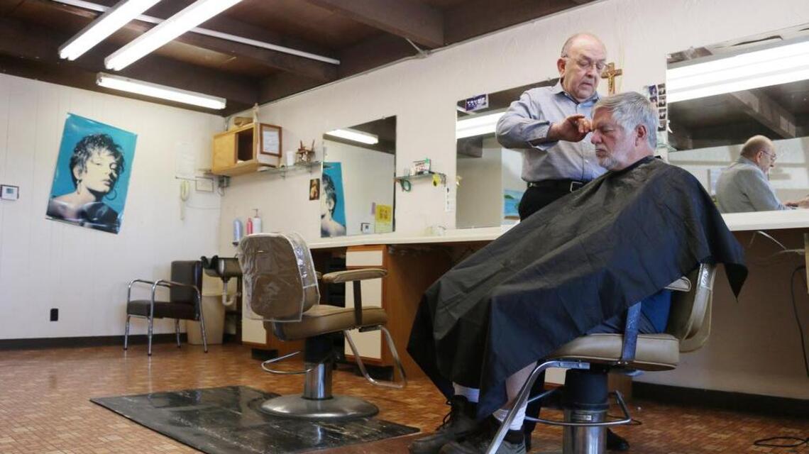 After 61 years, barber in Harrisonville hanging up scissors