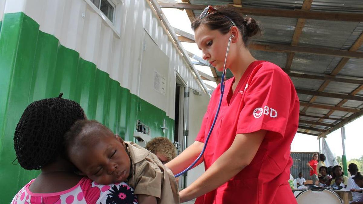 Volunteer medical teams work in Haiti at Heart to Heart International clinics in an ongoing basis.