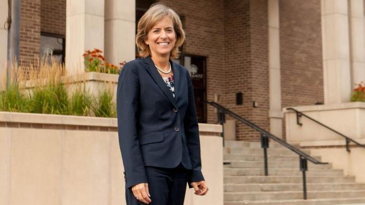 City Manager Carol will eave her post Nov. 15 to join the staff of the Mid-America Regional Council.