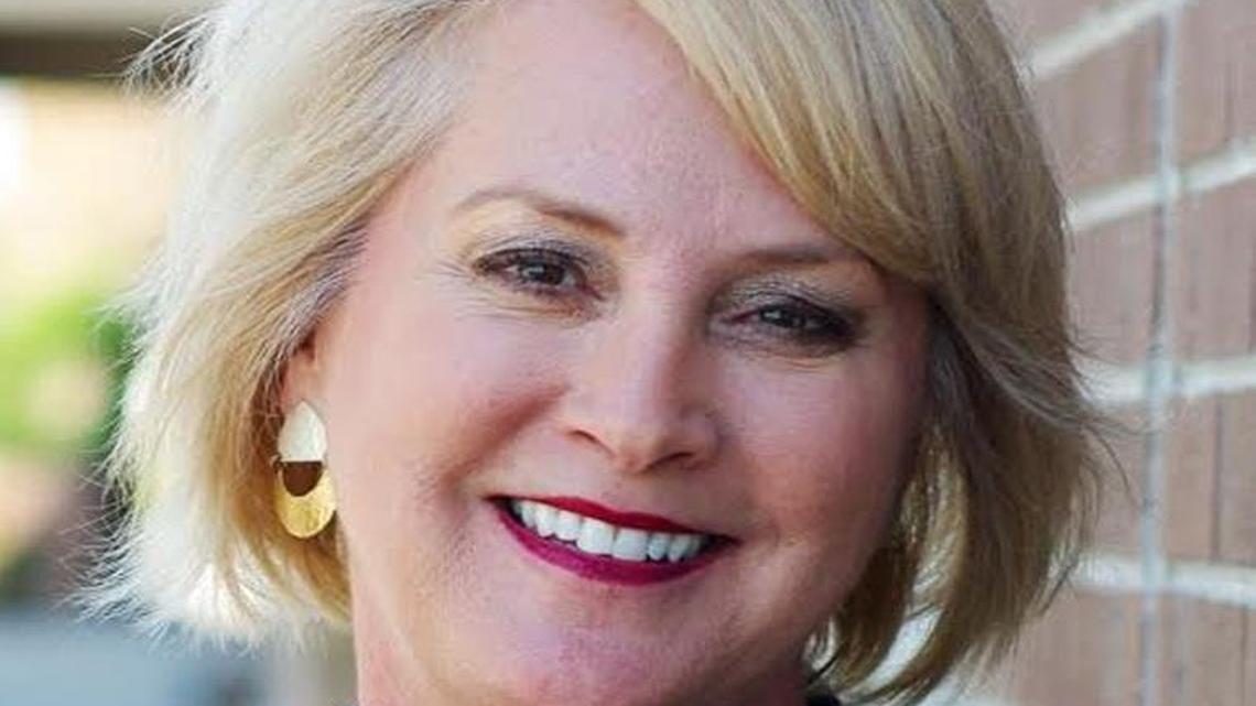 Julia Lynn, Republican