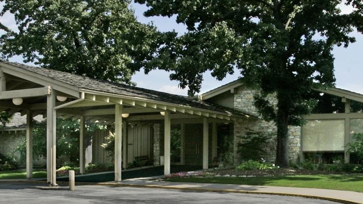 Meadowbrook clubhouse