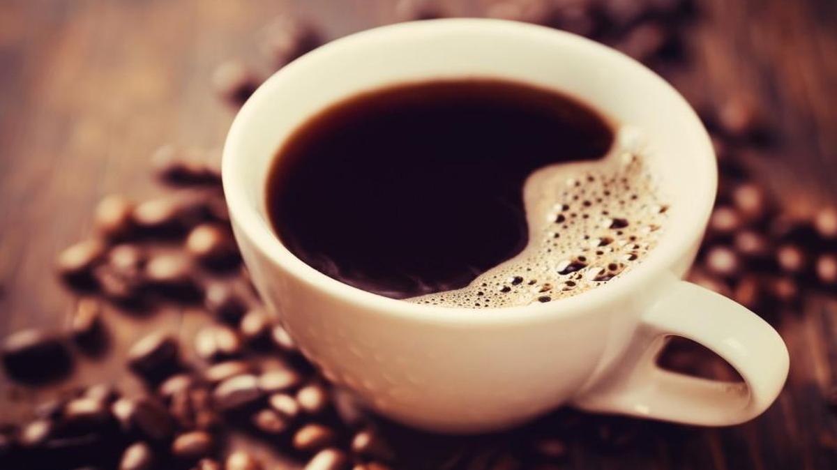 Want to save money on your favorite coffee fix? Go for plain coffee and add your own fixings.