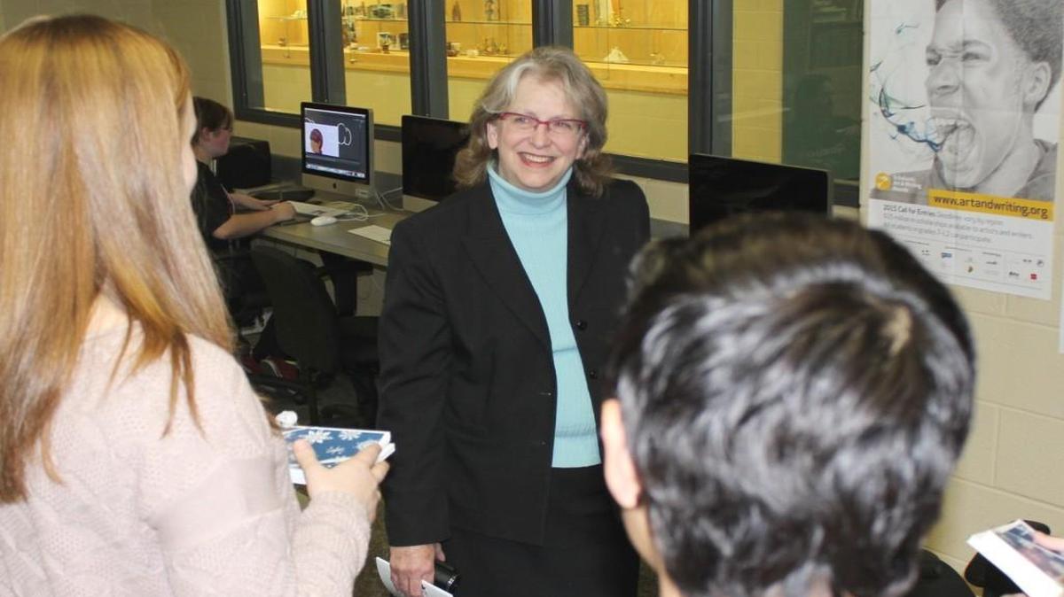 Linda Roser is the exectuive director of the Shawnee Mission Education Foundation. When the foundation was set up in 1989, it was one of just 20 of its kind in the nation.