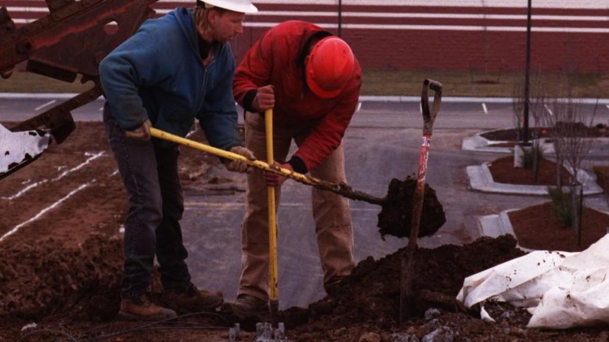 While the rest of the intersection is occupied by the likes of Walmart and Target, the southwest corner of Shawnee Mission Parkway and Maurer Road has remained unretailed. It may finally become a retail shopping area.