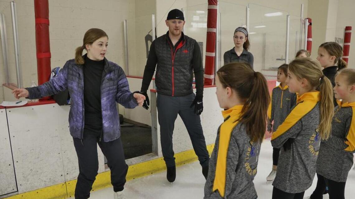Gracie Gold, John Coughlin offer tips for local figure skaters traveling Road to Gold