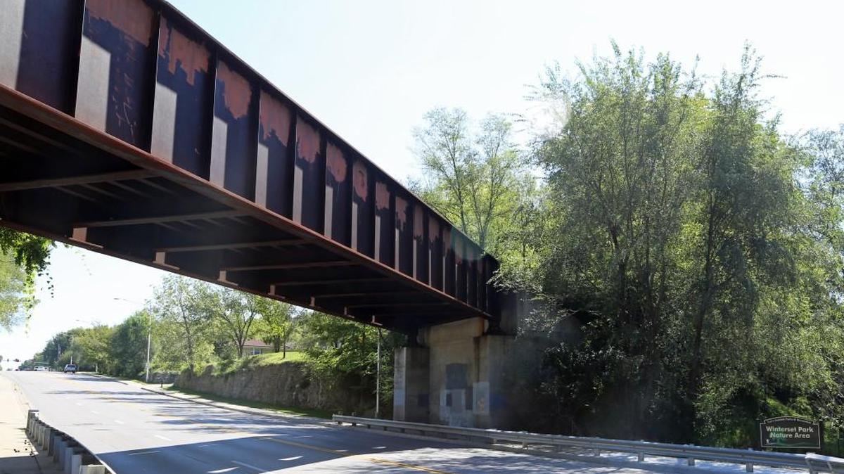 This overpass over Third Street, near Charles David Hartman Memorial Park, could be part of a route for bicycle trail through Lee's Summit, which puts a priority on “Livable Streets.”