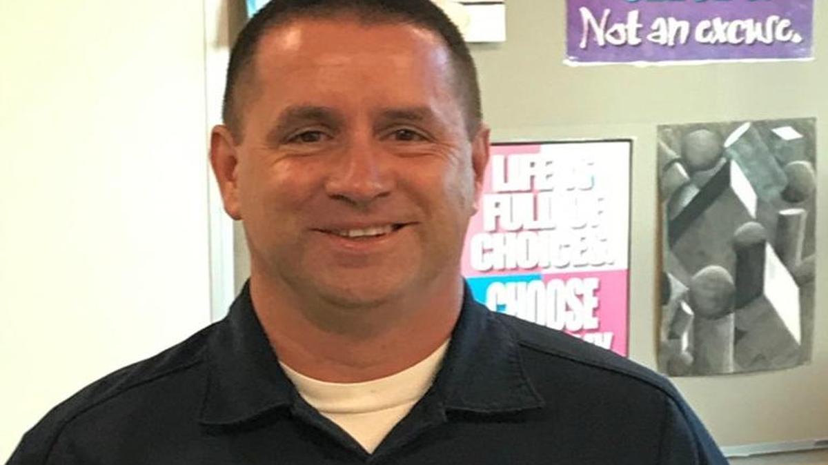 Lee’s Summit West girls track and cross country coach Jesse Griffin was recently named the 2017 National High School Girls Track and Field Coach of the Year by the U.S. Track Field and Cross Country Coaches’ Association.