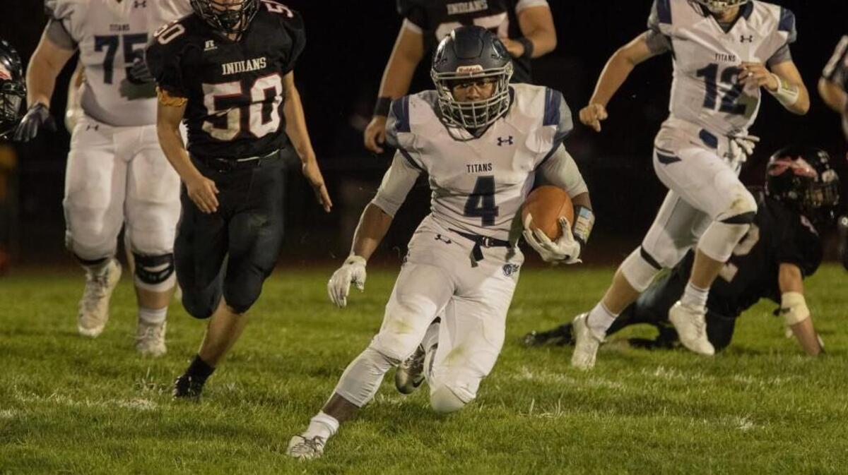 Lee’s Summit West running back Phillip Brooks is one of four finalists for the Simone Award. Brooks rushed for 1,666 yards and 21 touchdowns for the Titans last season.