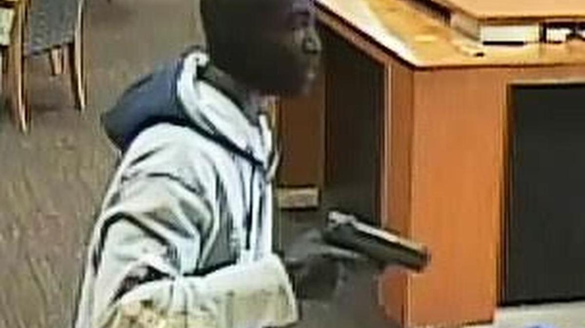 
Overland Park police released this photo of a bank robber Tuesday afternoon.
