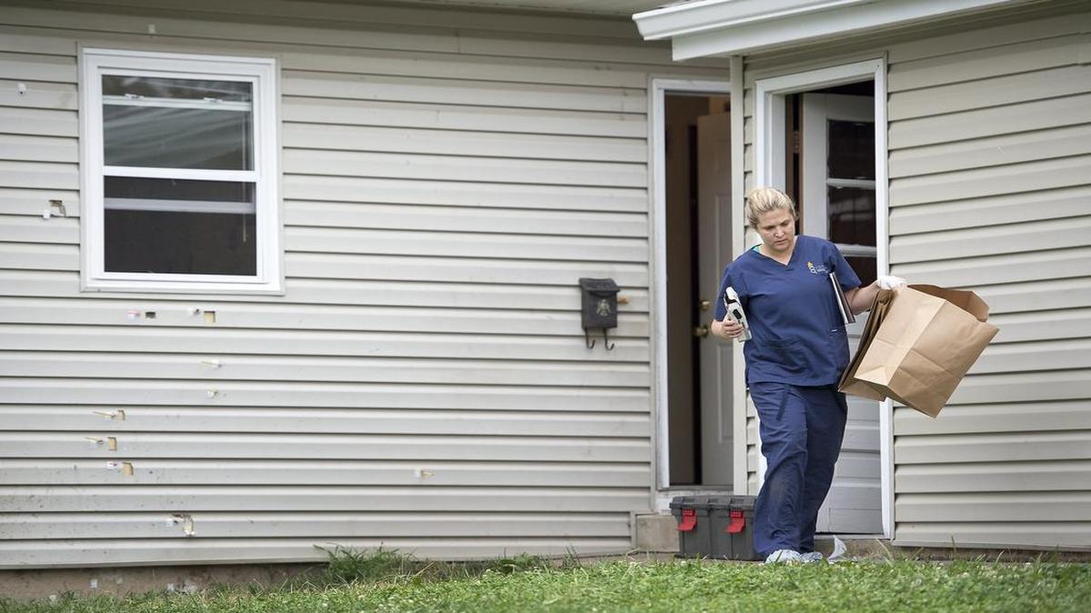 
Quaushey Harris was killed when her duplex in the 7800 block of West 61st Terrace in Overland Park was riddled with bullets Monday. Her 5-year-old niece was wounded in a drive-by shooting in the 1800 block of Oakland Avenue in Kansas City, Kan., early Saturday. Crime scene investigator Ashley Vogelaar of the Johnson County Sheriff's Department processed the scene at Harris’ duplex Tuesday.
