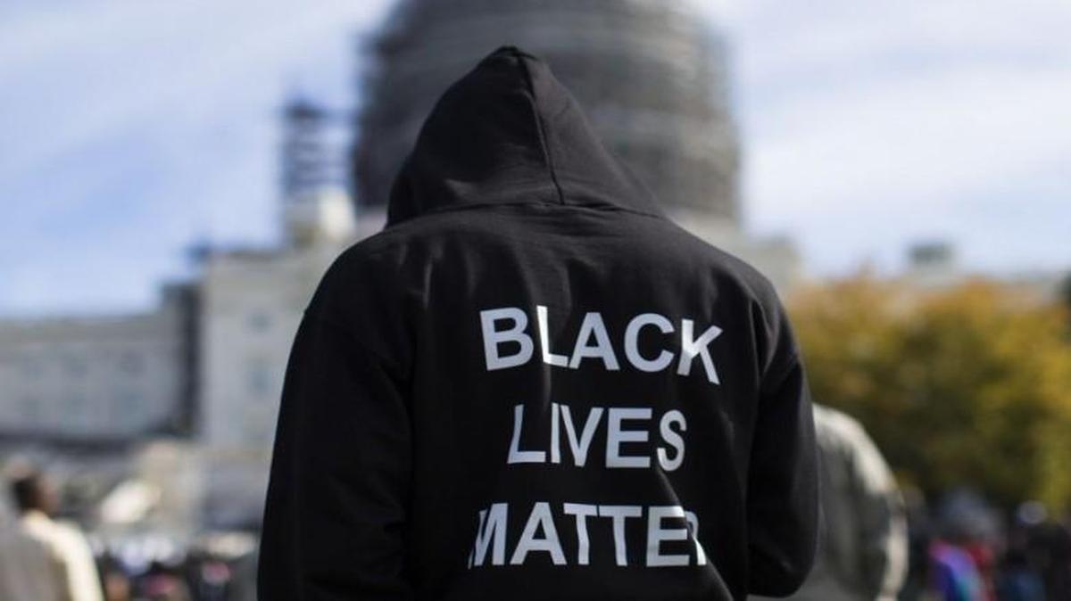 A banner reading “Black Lives Matter” was stolen from the front of the All Souls Unitarian Universalist Church building at 4501 Walnut St. This photo is from a previous event in Washington.