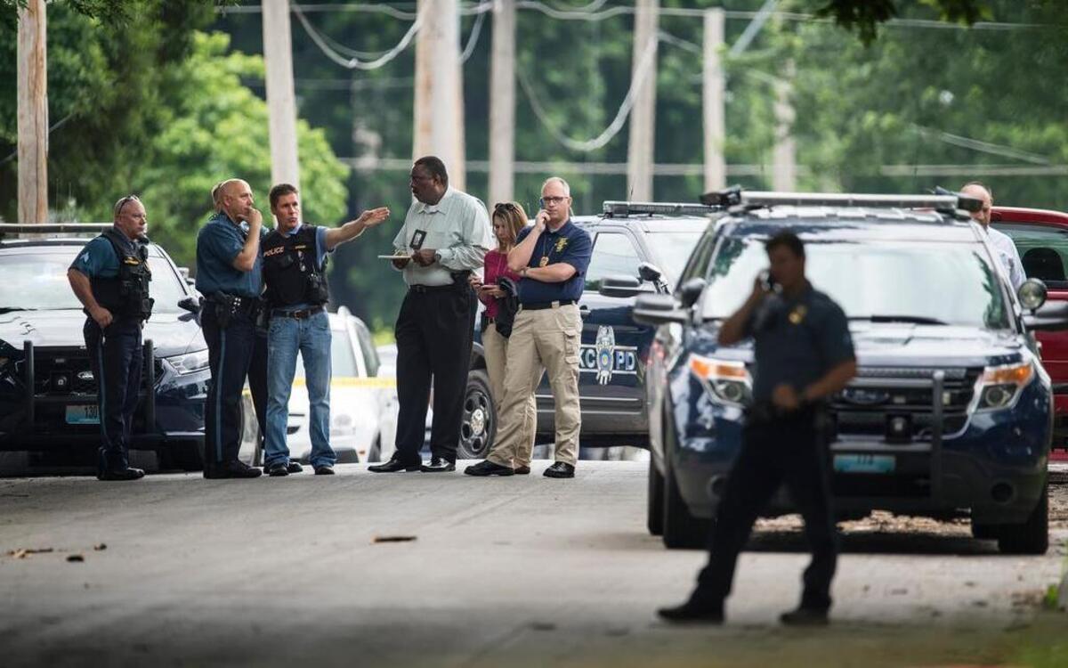 
An investigation was underway at 11th and Oakley in Kansas City on Thursday morning after an officer-involved shooting.
