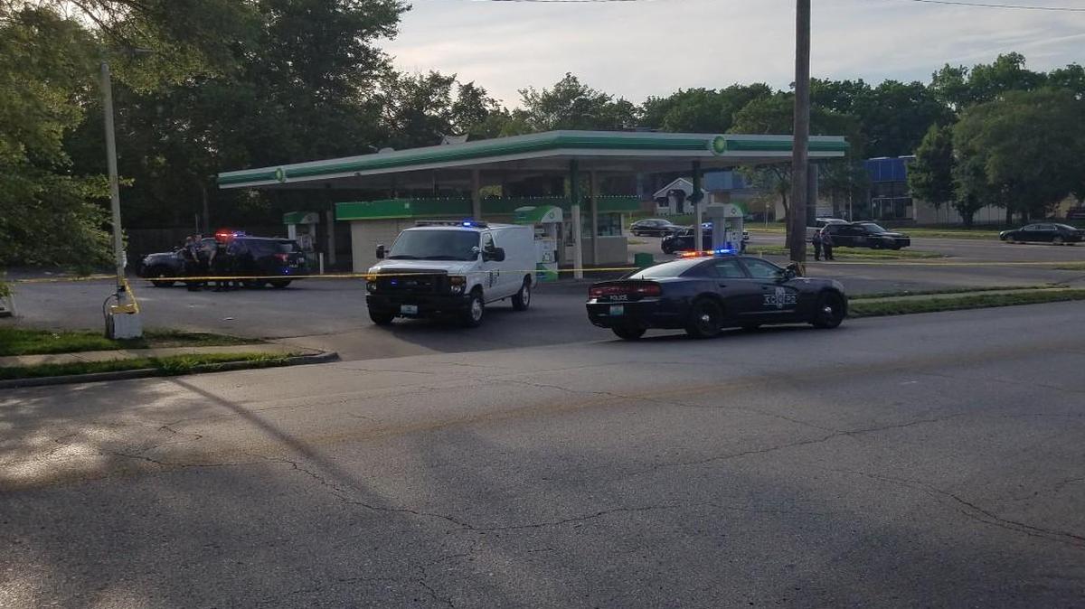 Police responded to reports of a shooting Saturday evening near a BP gas station in Kansas City.